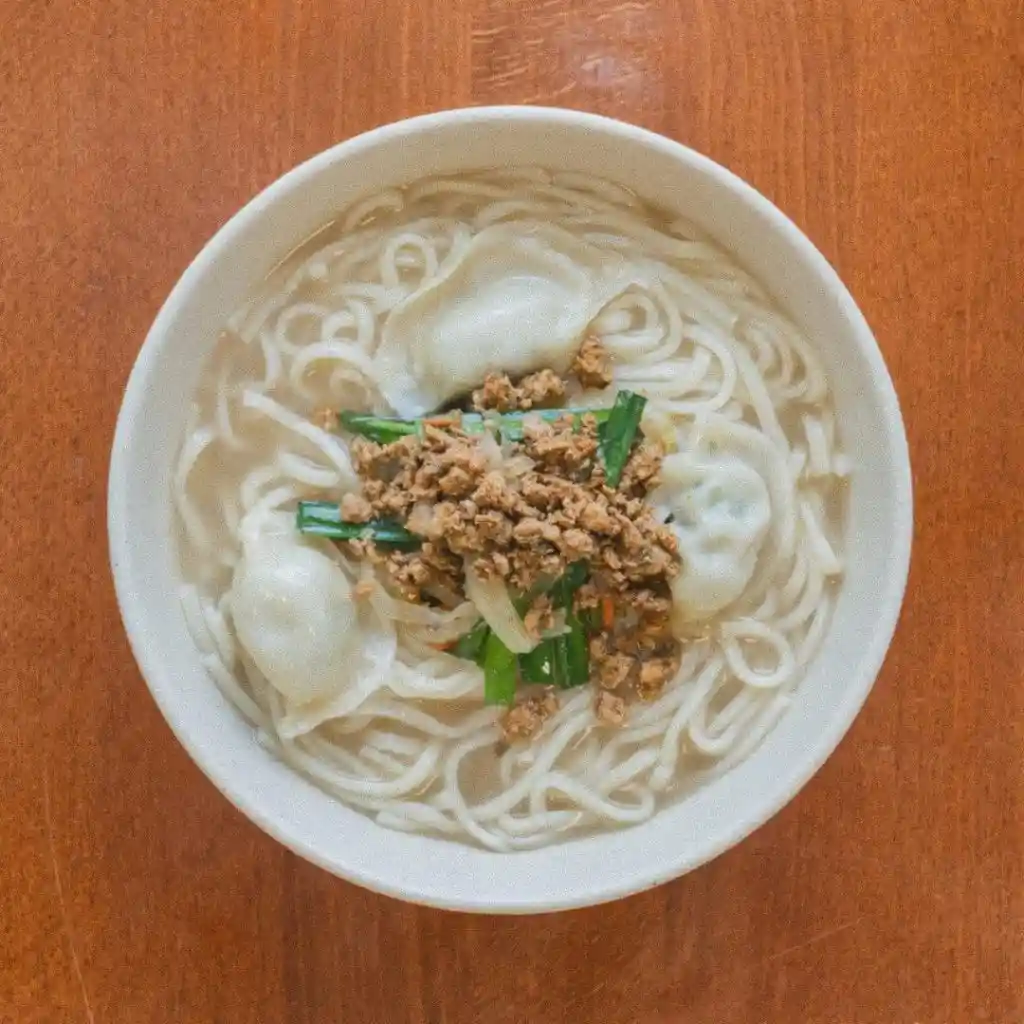 korean-noodle-soup-kalguksu-mdk-1024x1024
